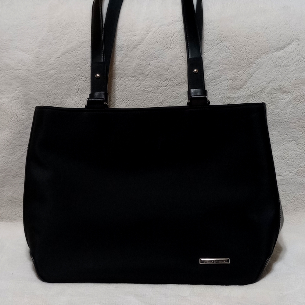 Frankie and Johnnie Black Purse